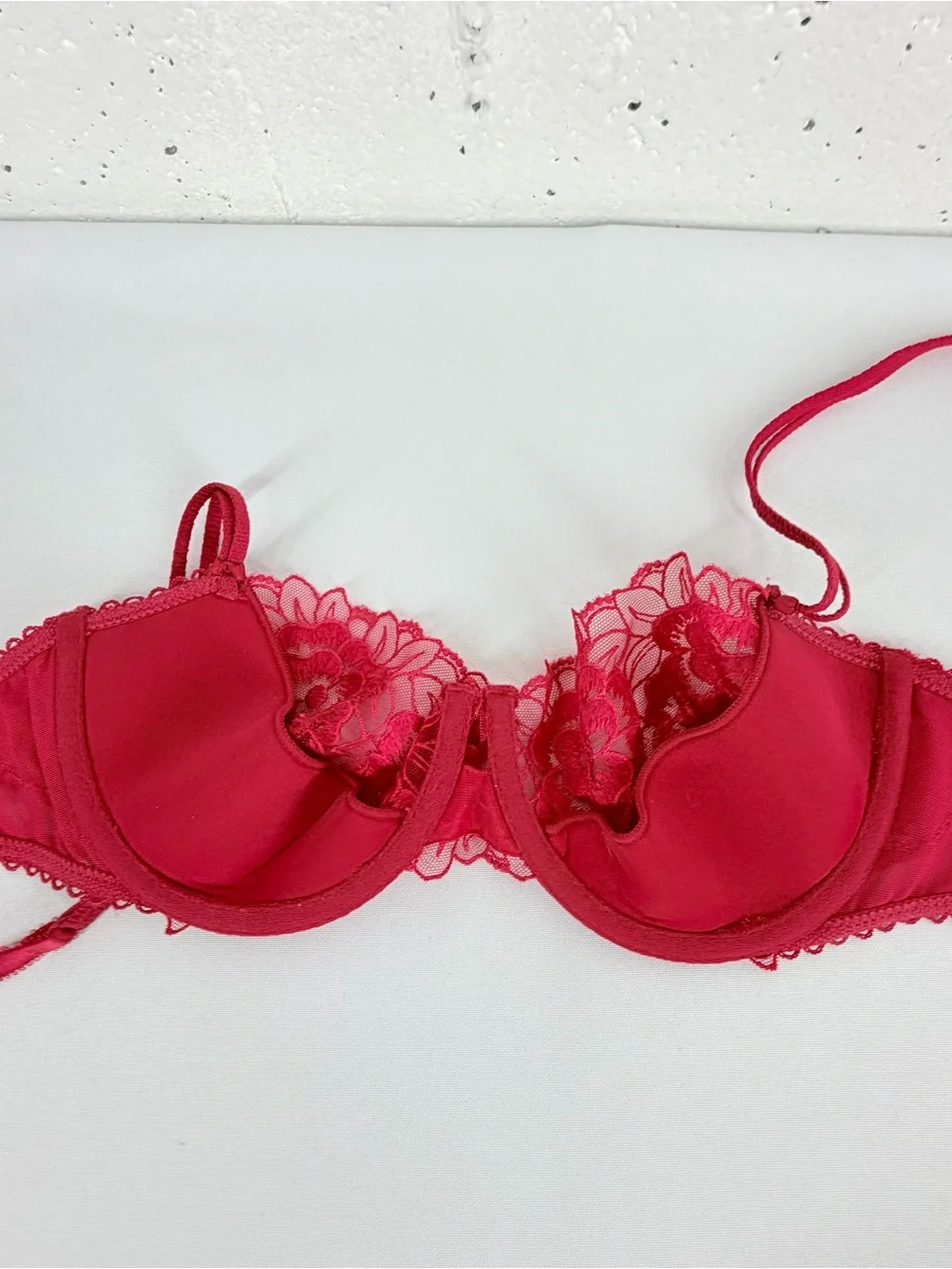 Victoria’s Secret Size 34C Angels Red Lace Demi Bra